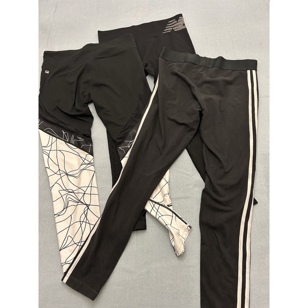 3 Pairs of work Out Leggings Size Large
